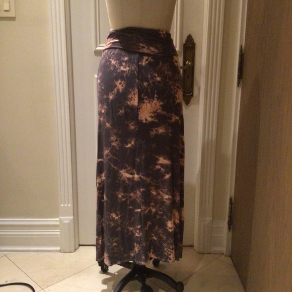 Tie-Dye Maxi Skirt with double slits - Picture 2 of 2